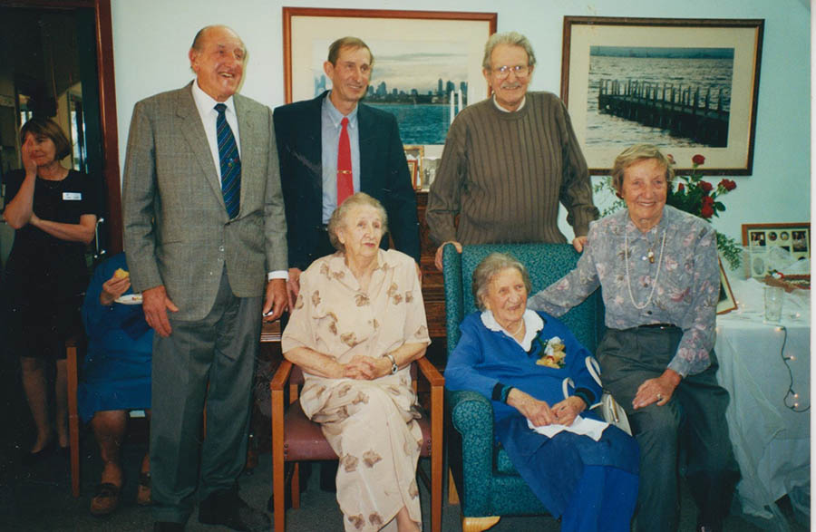 Gilbert Family Rex,Frank, Graham, Joyce,Glad, Gus And Gladys
