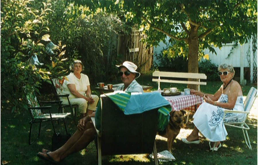 Jim And Ray With Kath And Doug Mockeridge At Their Home In Torquay.
