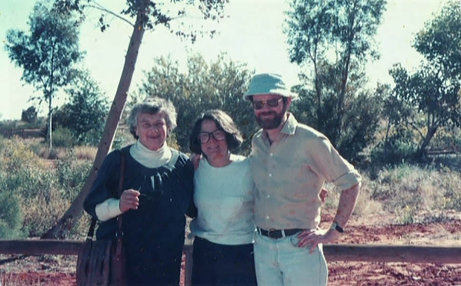 Ray With Kester And Suzanne At Yalara July 1988
